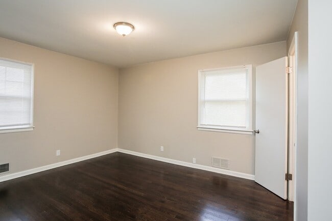 Building Photo - 3500 Ruysser Rd