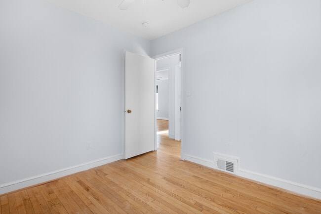 Building Photo - 1407 Leegate Rd NW