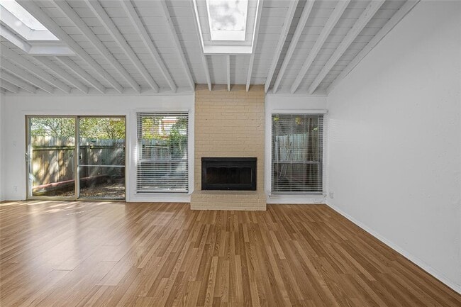 Primary Photo - 8903 Trone Cir