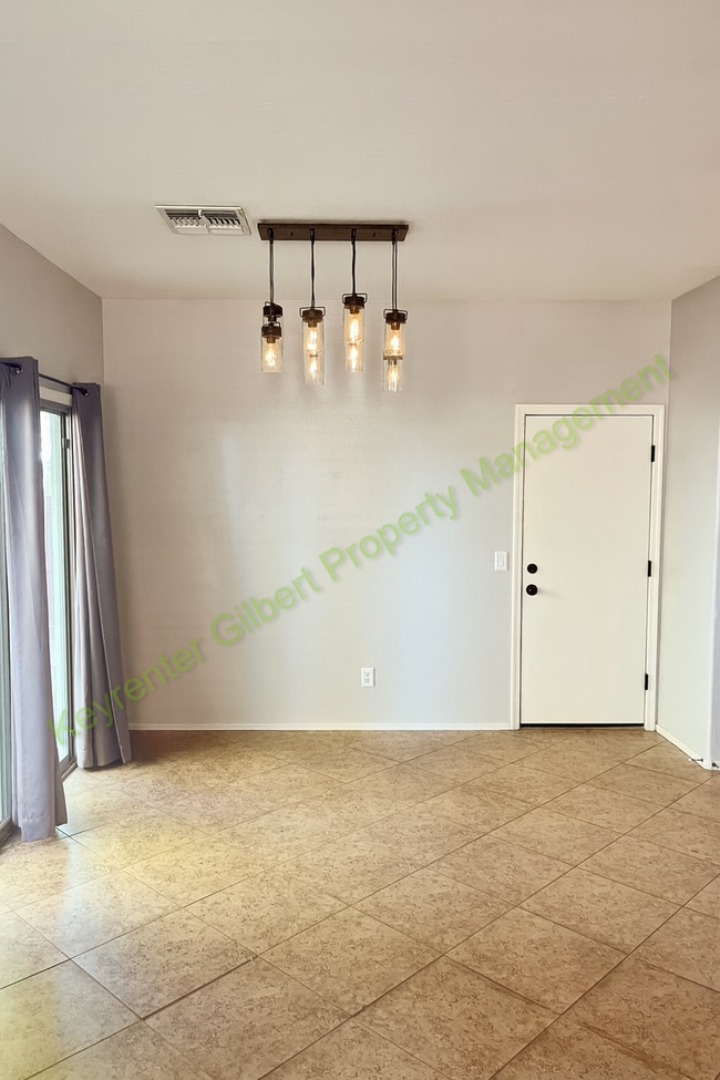 Building Photo - Modern Gilbert Home with Open Floor Plan & Private Yard – Minutes from Downtown Gilbert