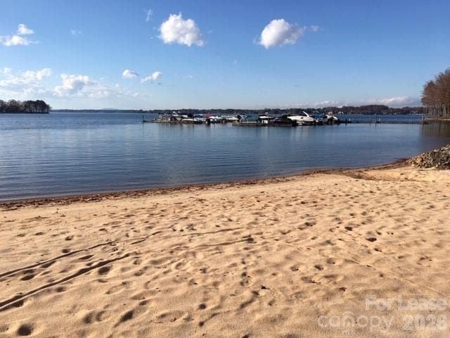 Building Photo - 646 Portside Dr