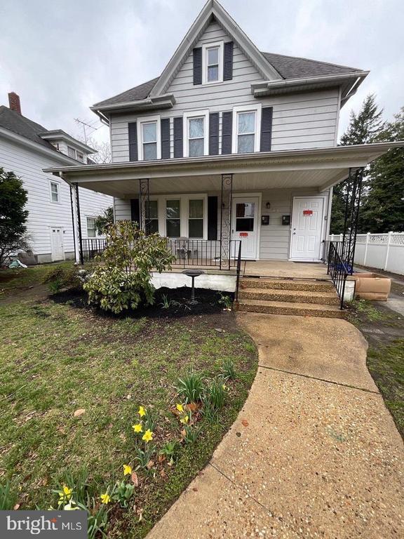 Primary Photo - 648 Beacon Ave