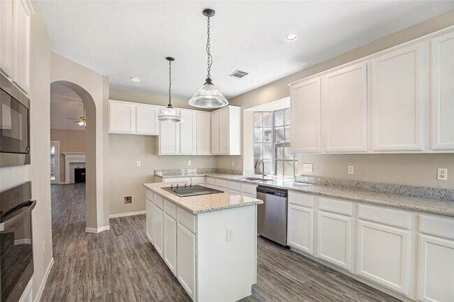 Building Photo - 5322 Willow Knoll Ct