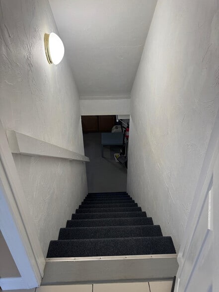 Building Photo - 31 Tapley Ave