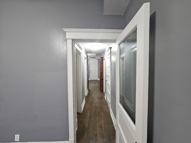 Building Photo - 2532 S Albany Ave