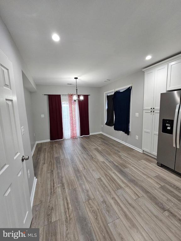 Building Photo - 909 45th Pl NE