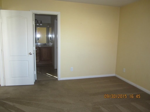 Building Photo - Great 2 story home on a cul-de-sac