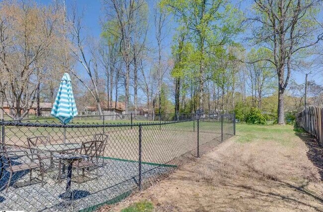 Building Photo - 30 Oak Glen Dr