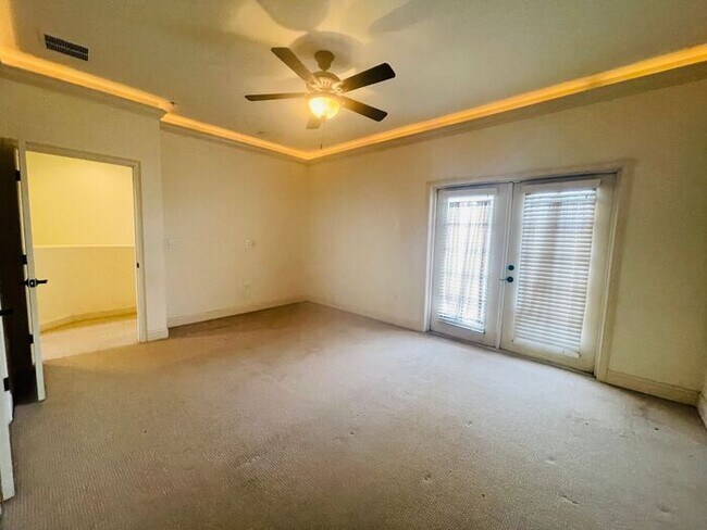 Building Photo - Spacious Two-Story Townhome-Bella Vista-2646 Bella Vista Dr Davenport FL 33897