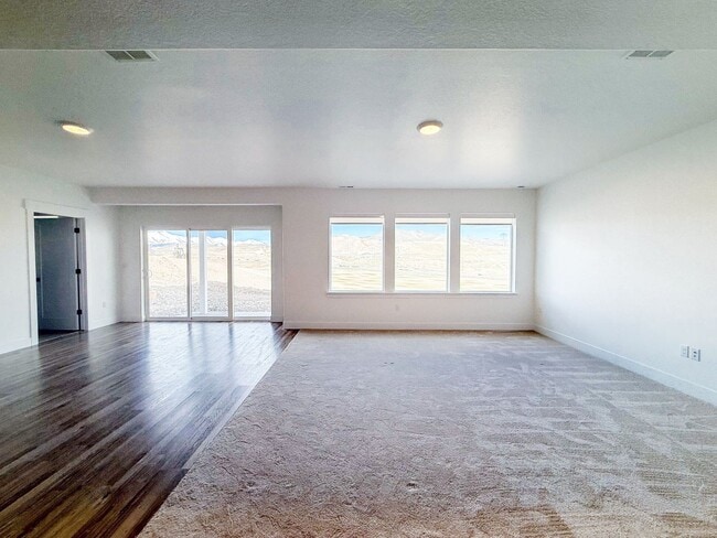 Building Photo - Spacious Family Home with Modern Upgrades