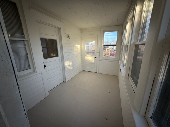 Building Photo - 2620 Chicago Ave