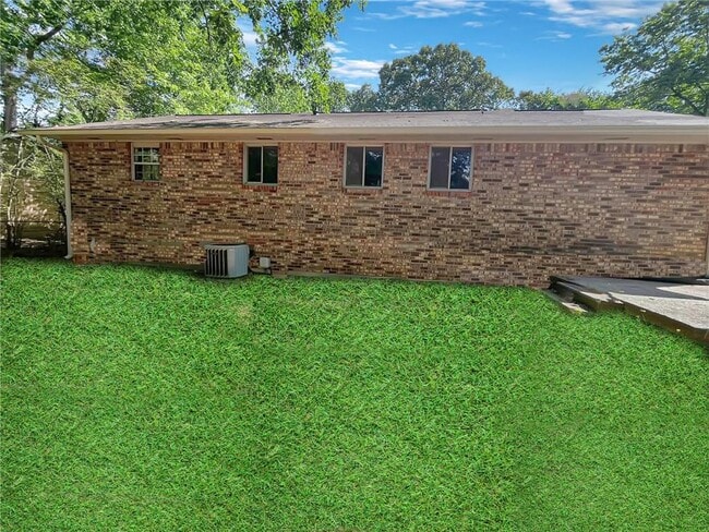 Building Photo - 1423 Hatchcover Cir