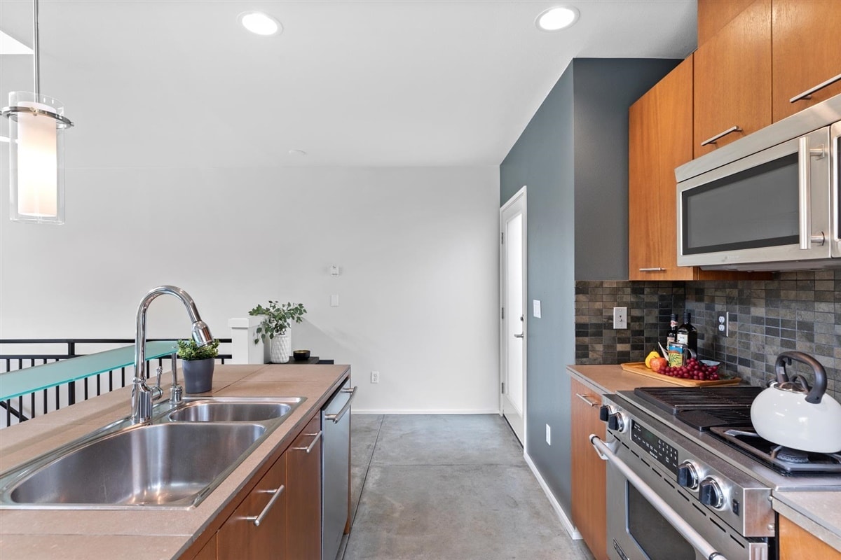 Modern Kitchen - 1800 11th Ave