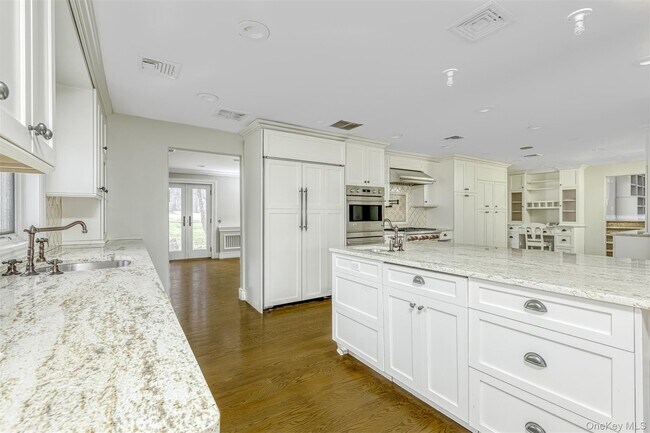 Building Photo - 14 Judith Ln