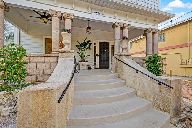 Building Photo - 20 M L King Ave