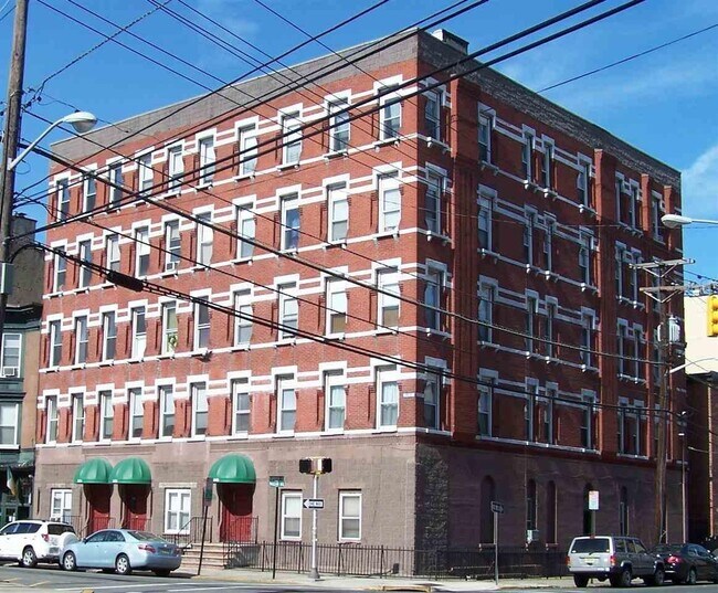 Building Photo - 1040 Willow Ave