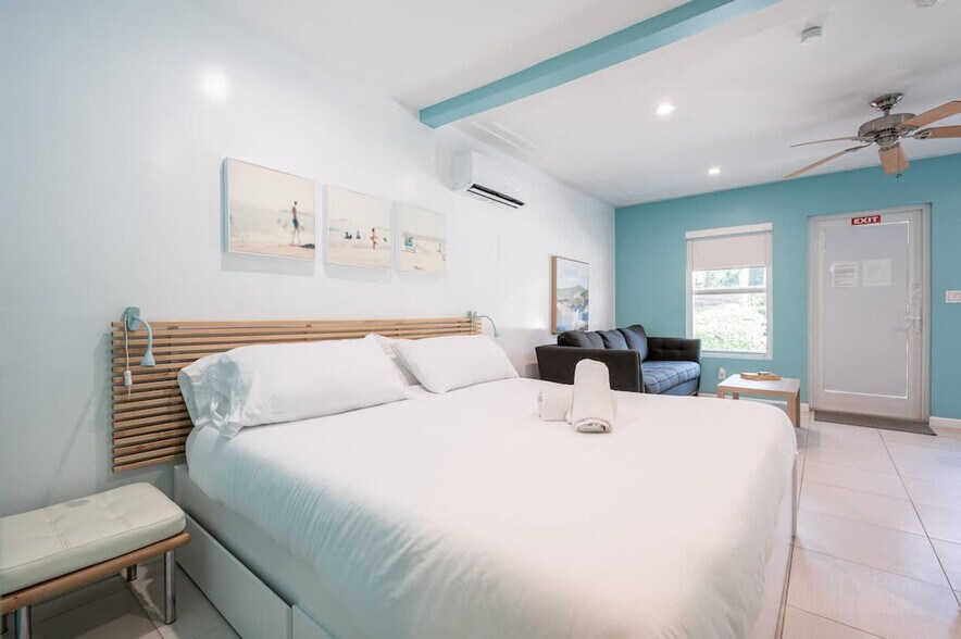 Building Photo - 334 Oregon St