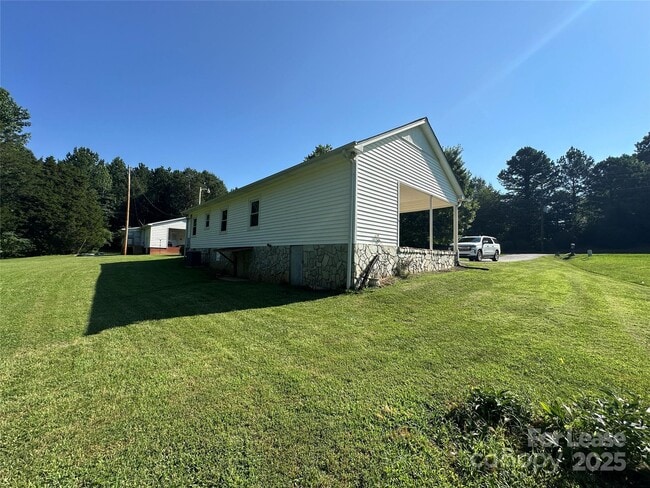 Building Photo - 4537 Burton Ln