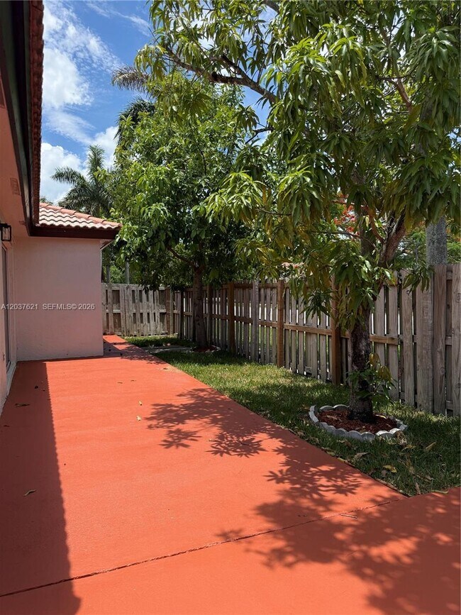 Building Photo - 1107 NW 132nd Ct