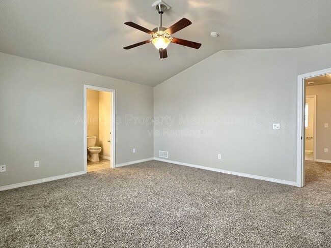 Building Photo - 6039 Jorie Rd