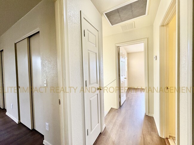 Building Photo - 2324 S Mcconnell Dr