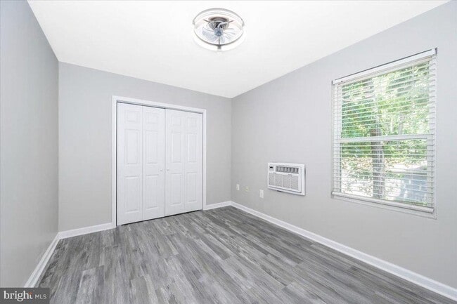 Building Photo - 12284 Bandera Ln