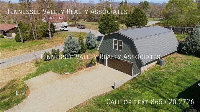 Building Photo - 1820 Andes Rd