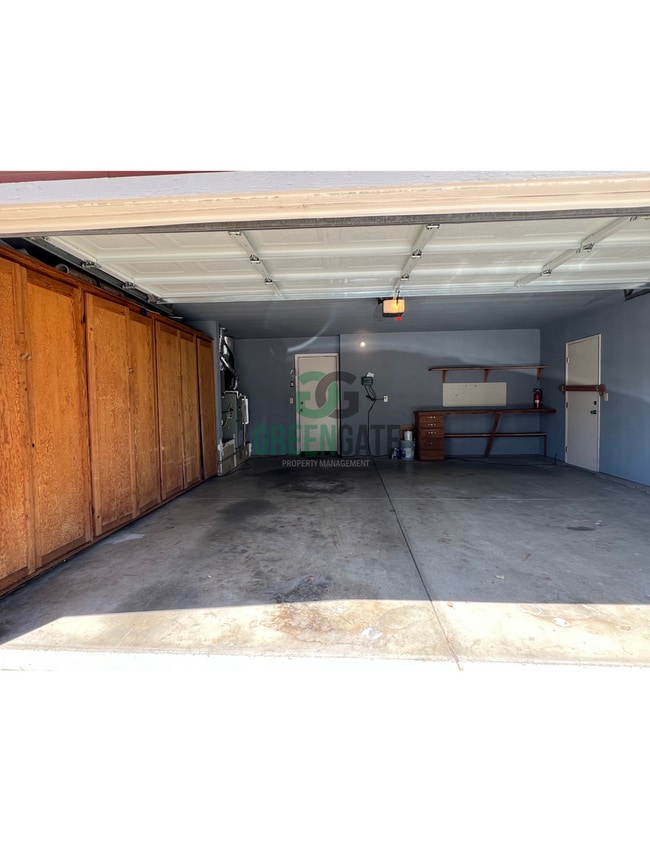 Building Photo - 3901 Setrok Ct