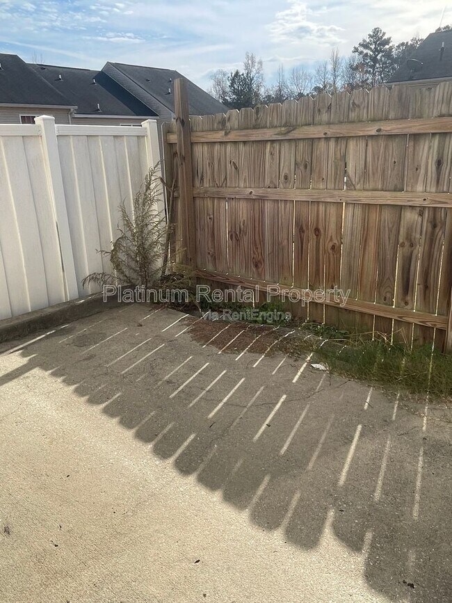 Building Photo - 2291 Bigwood Trail