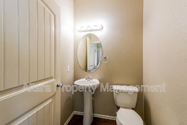 Building Photo - 4933 Pearl Kite View