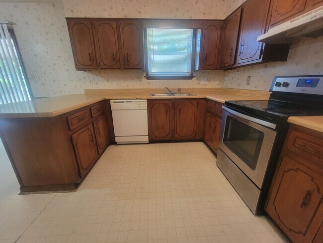 Building Photo - 2803 Ptarmigan Rd