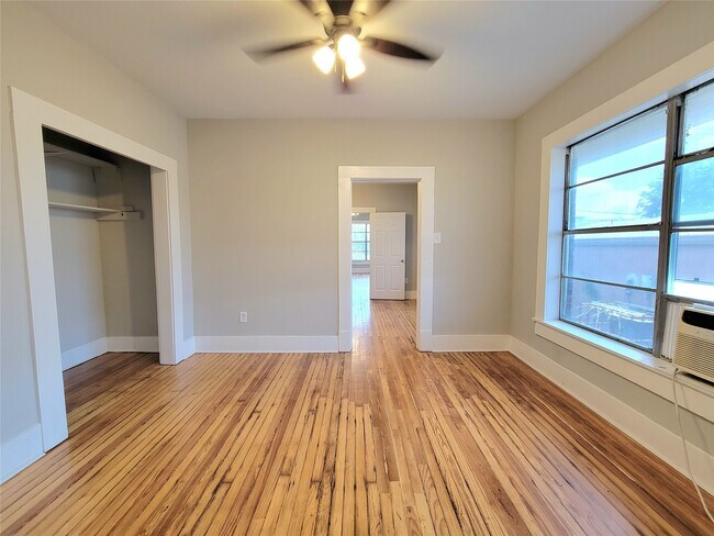 Building Photo - 2111 Freeman St