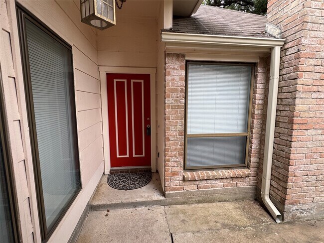 Building Photo - 7918 Midland Forest Dr