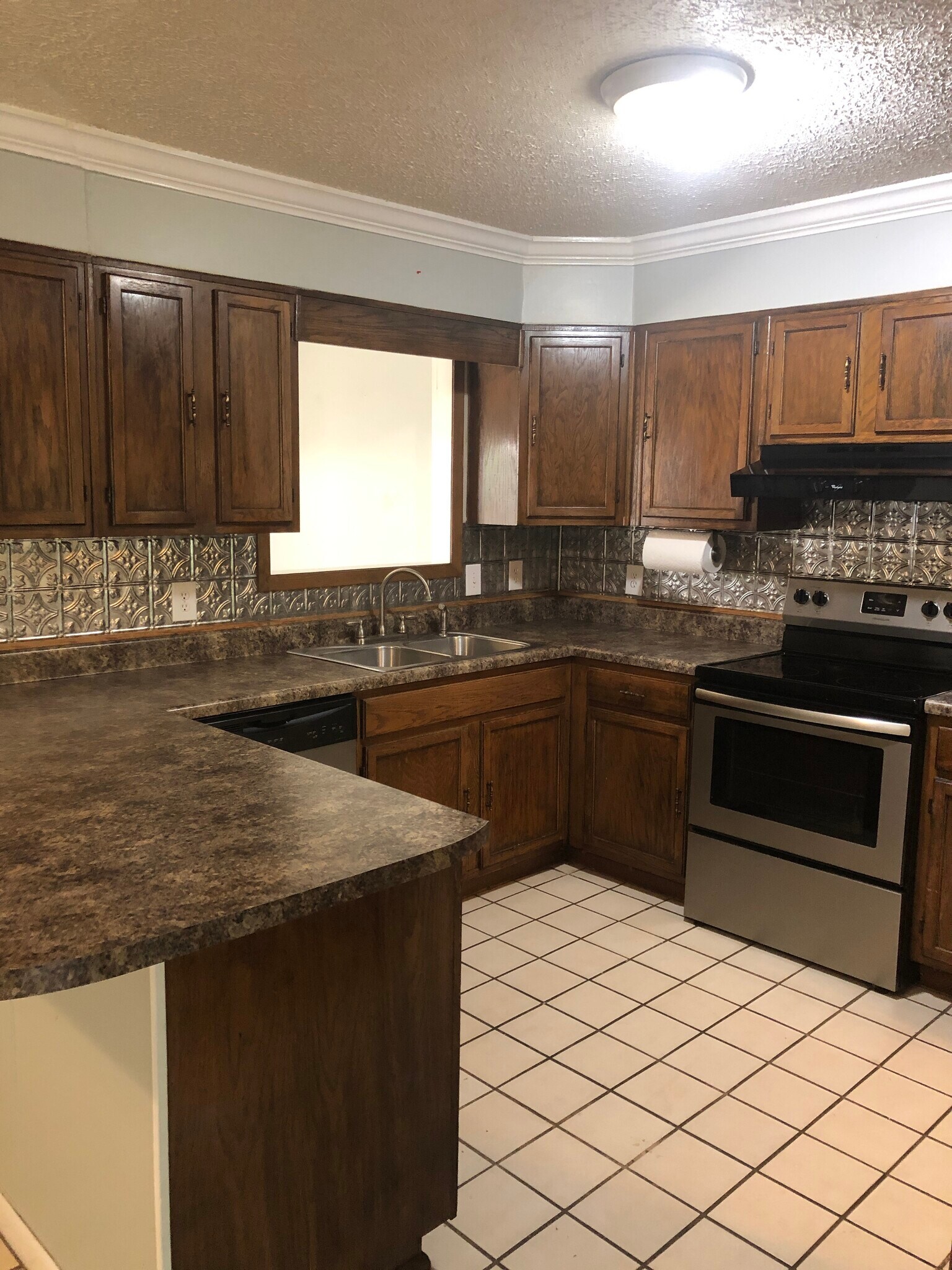 Building Photo - 40 Big Tom Rd