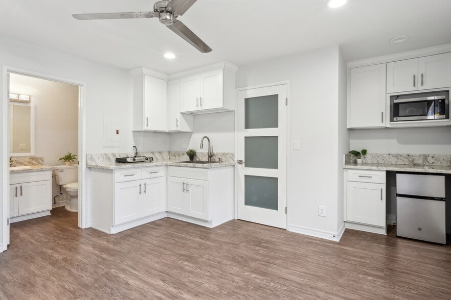 Building Photo - Champlin Properties