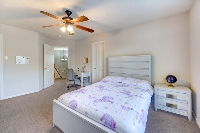 Building Photo - 1731 Maryvale Dr