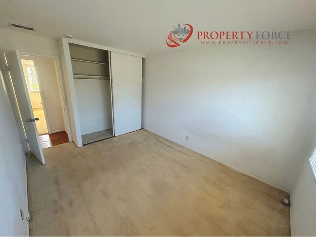 Building Photo - 2085 Ashwood Ln