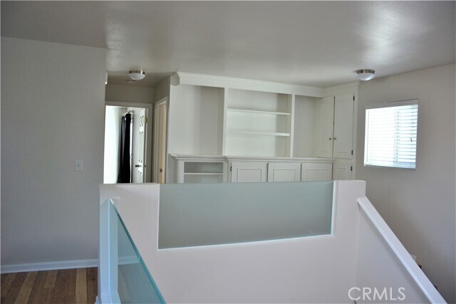 Building Photo - 322 19th St