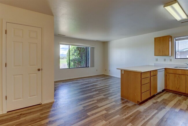 Building Photo - 7100 Roundup Dr