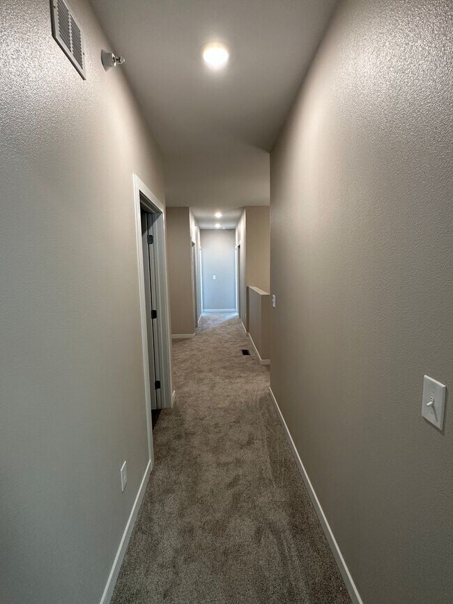 Building Photo - 1112 12th St N