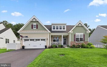 Building Photo - 26178 E Old Gate Dr