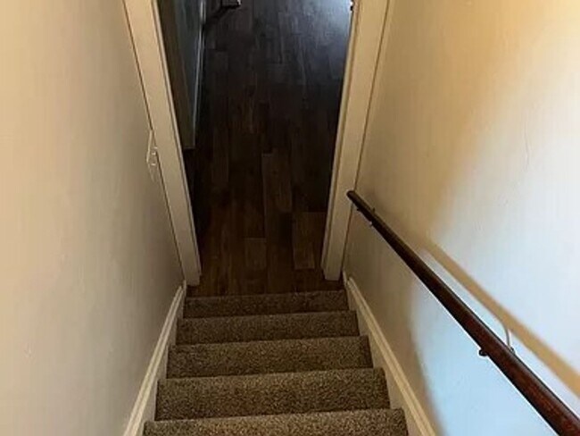 Building Photo - Spacious Home on a Large Lot in Villa Loma...