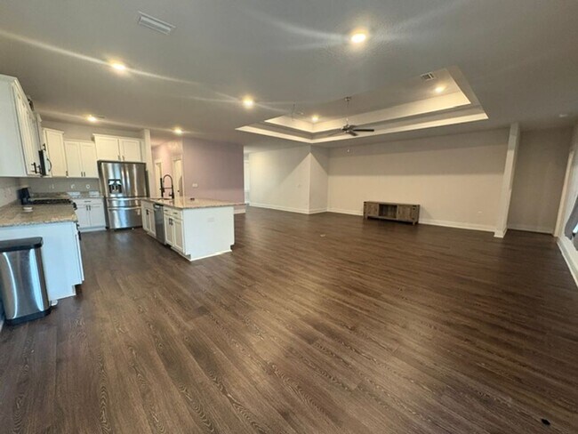 Building Photo - 1114 Shoal River Dr