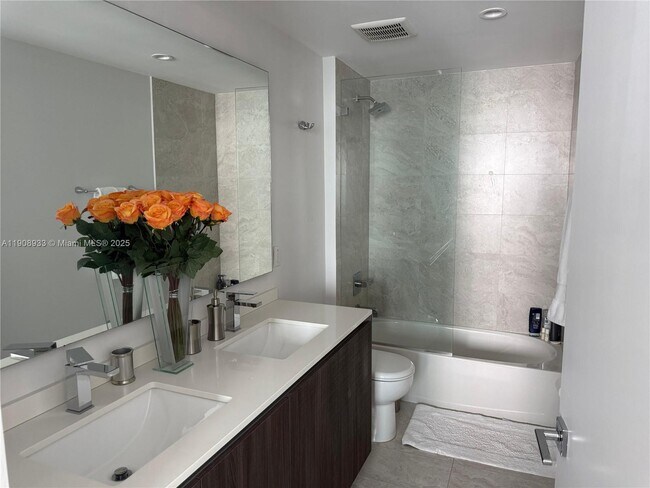 Building Photo - 488 NE 18th St