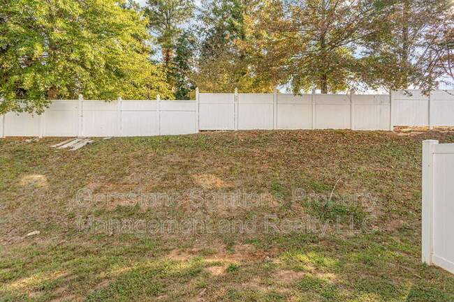 Building Photo - 138 Kathryn Ct