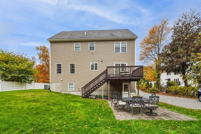 Building Photo - 3 Gordon Rd