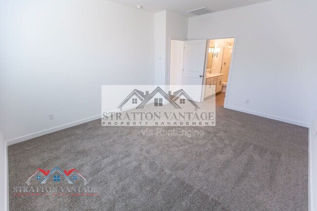 Building Photo - 7439 S 76th Dr