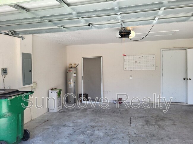 Building Photo - 7607 Mariners Harbour Dr