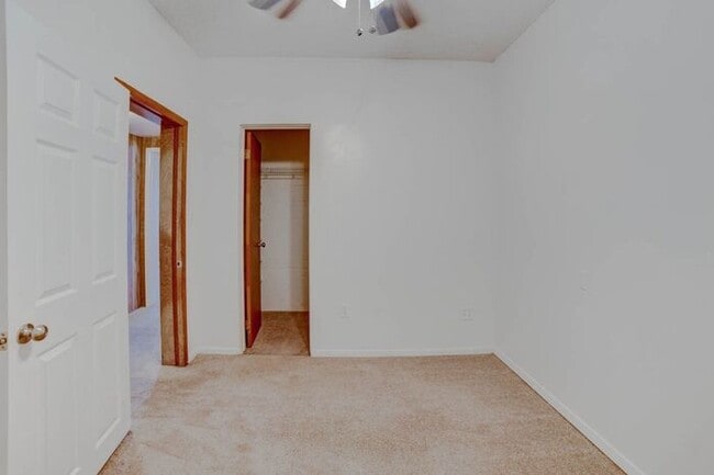 Building Photo - Spacious 2 Bed + Flex Space – Perfect Room...