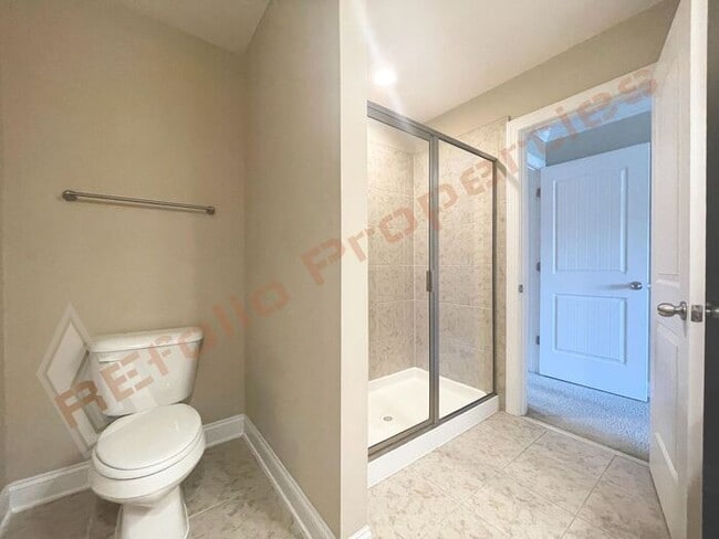 Building Photo - Lovely 3 Story 3 Bedroom 3.5 Bath 1 Car-Ga...